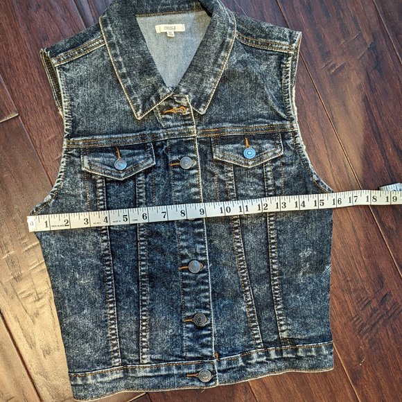 Denim Vest with Crochet Back - Picture 3 of 9